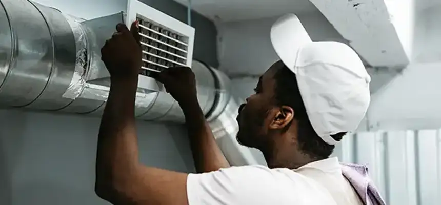 Our Licensed And Insured Cleaners in Pontiac, MI